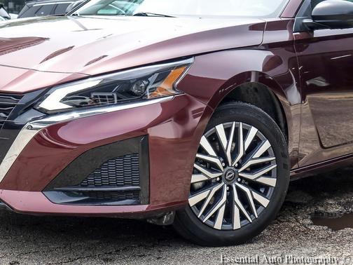 Garnet Pearl Metallic 2025 Nissan Altima 2.5 SV