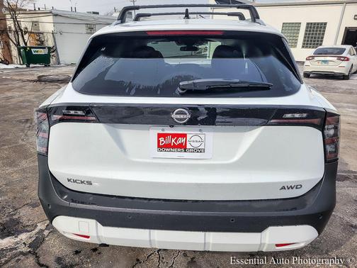 2026 Nissan Kicks SV