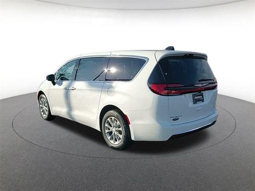 2025 Chrysler Pacifica L