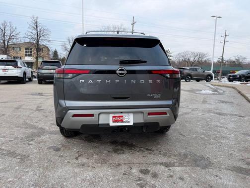 2025 Nissan Pathfinder Platinum 4WD