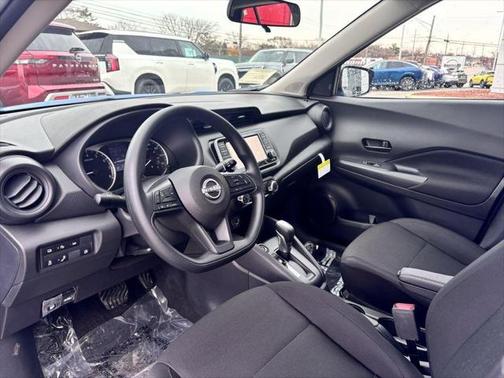 2025 Nissan Kicks S