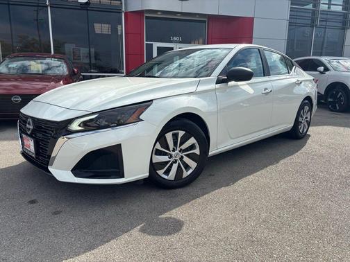 2025 Nissan Altima S FWD