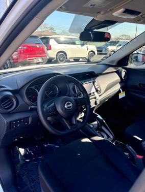 2025 Nissan Kicks S