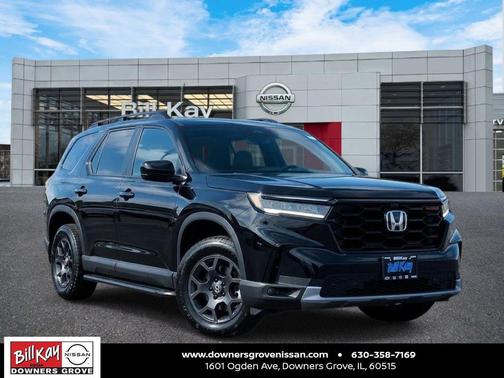 Crystal Black Pearl 2025 Honda Pilot TrailSport