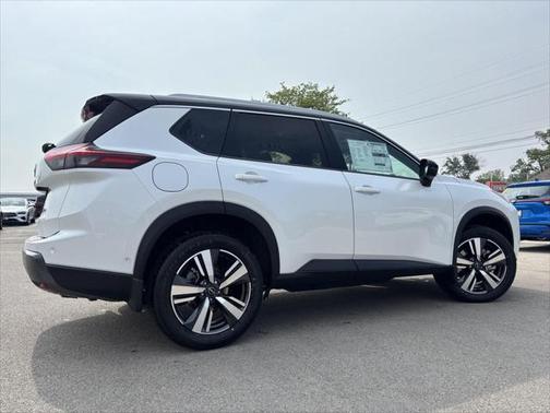 2025 Nissan Rogue SL
