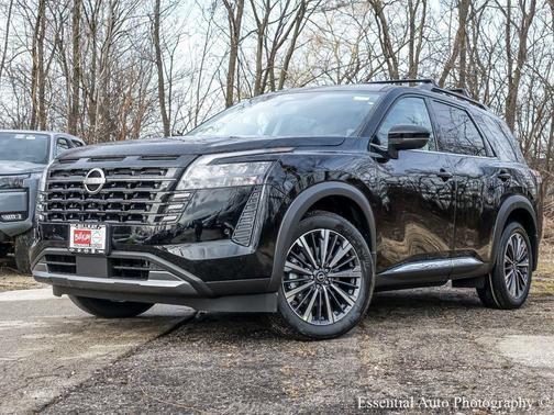 Super Black 2026 Nissan Pathfinder Platinum