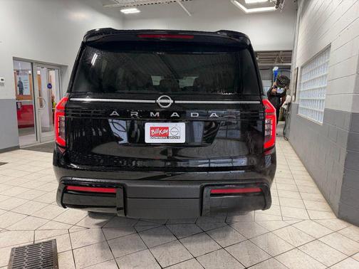 2026 Nissan Armada SV