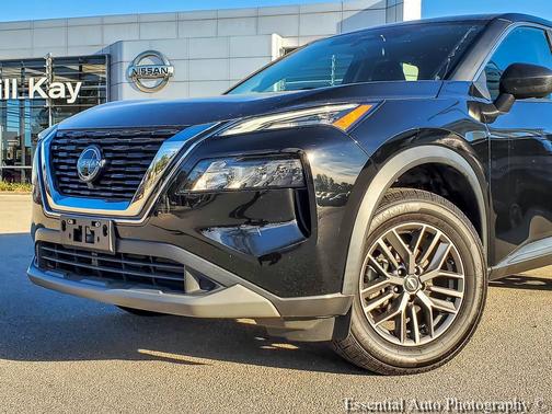 Super Black 2023 Nissan Rogue S