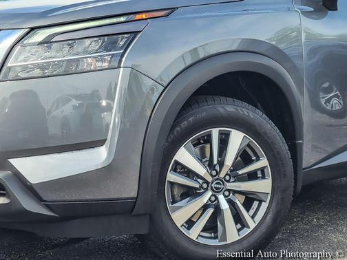Gun Metallic 2024 Nissan Pathfinder SL 4WD