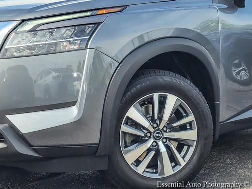 Gun Metallic 2024 Nissan Pathfinder SL 4WD