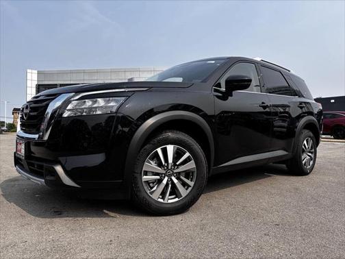 2025 Nissan Pathfinder SL 4WD