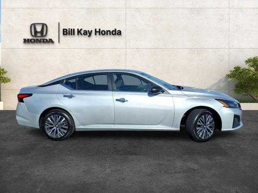 Brilliant Silver Metallic 2024 Nissan Altima 2.5 SV