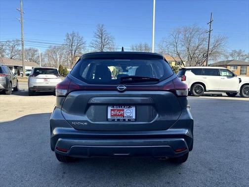 2025 Nissan Kicks S
