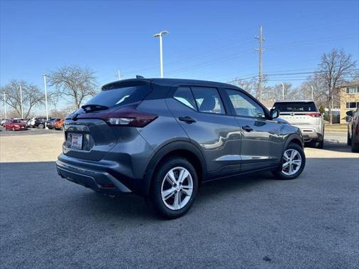 2025 Nissan Kicks S