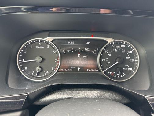 Pearl White Tricoat 2024 Nissan Pathfinder SL 4WD
