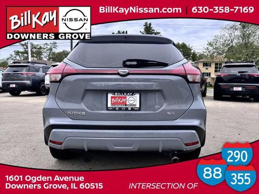 2023 Nissan Kicks SR