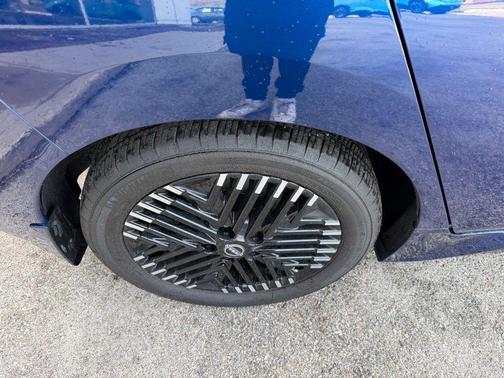 2025 Nissan Leaf SV PLUS