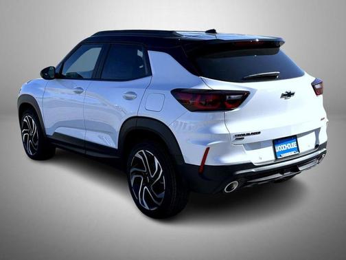 Summit White 2023 Chevrolet Trailblazer LT