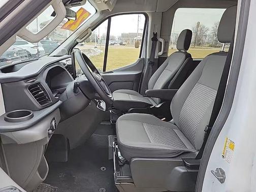 2024 Ford Transit-350 XLT