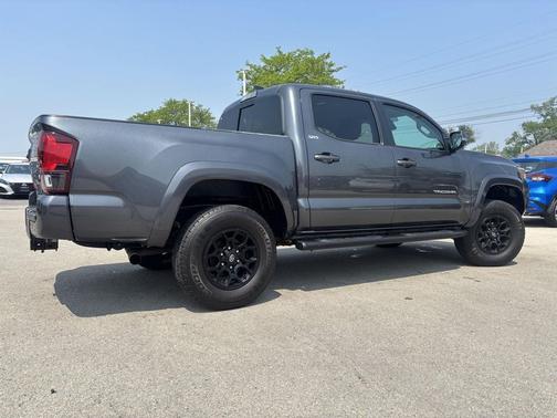 2022 Toyota Tacoma SR5
