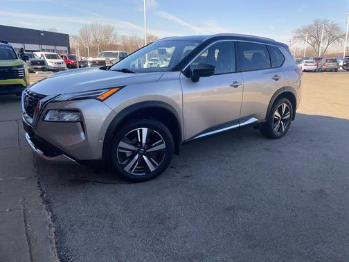2021 Nissan Rogue Platinum