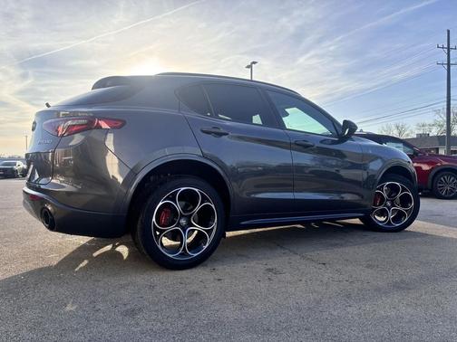2022 Alfa Romeo Stelvio Ti