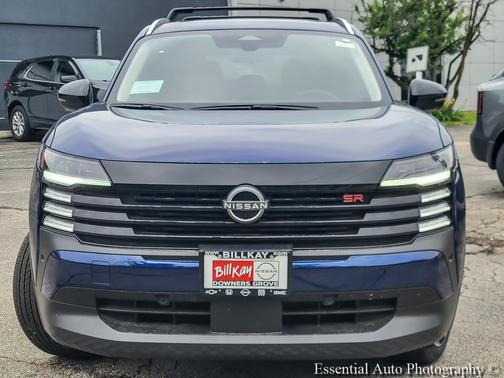 Deep Blue Pearl 2026 Nissan Kicks SR