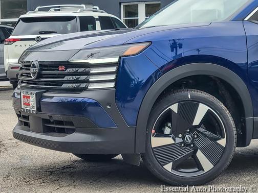 Deep Blue Pearl 2026 Nissan Kicks SR
