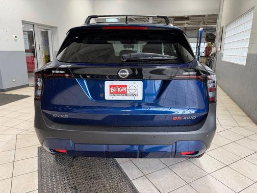 2026 Nissan Kicks SR