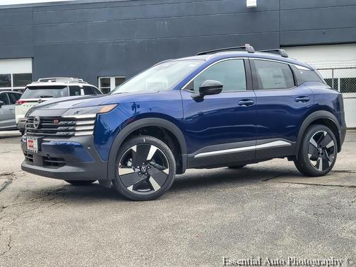 Deep Blue Pearl 2026 Nissan Kicks SR
