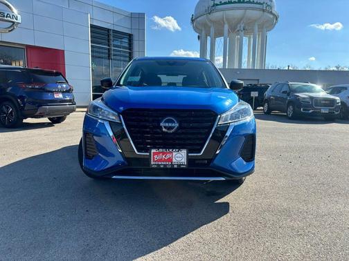 2025 Nissan Kicks S