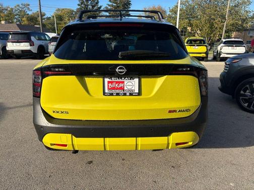 2026 Nissan Kicks SR