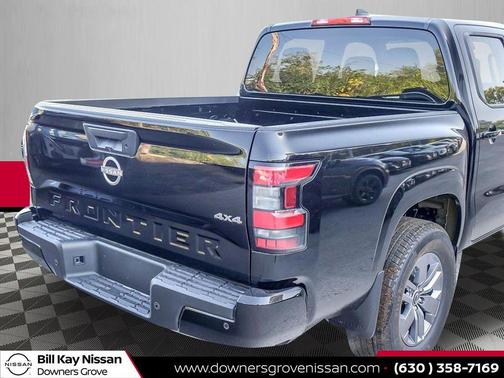 2025 Nissan Frontier SV