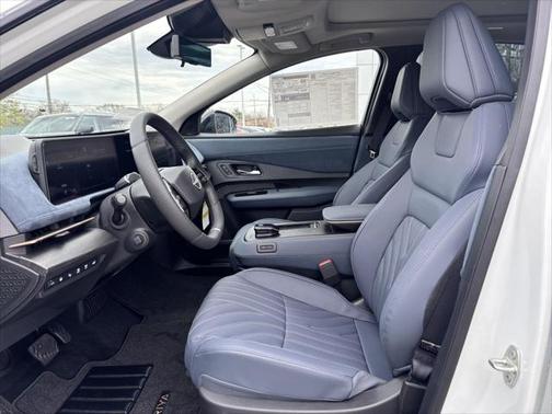 2025 Nissan ARIYA PLATINUM+