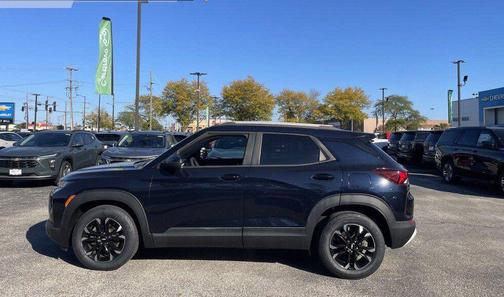 Midnight Blue Metallic 2021 Chevrolet Trailblazer LT