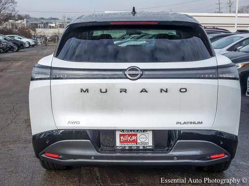 Everest White Pearl Tricoat/Super Black 2026 Nissan Murano Platinum