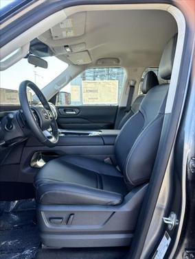 2025 Nissan Armada SV 4WD