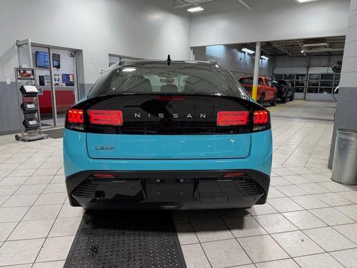 2026 Nissan Leaf PLATINUM+