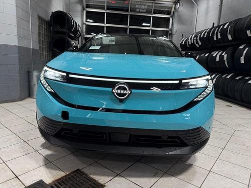 2026 Nissan Leaf PLATINUM+