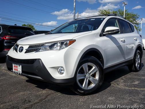 Super White 2014 Toyota RAV4 XLE