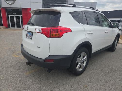 Super White 2014 Toyota RAV4 XLE