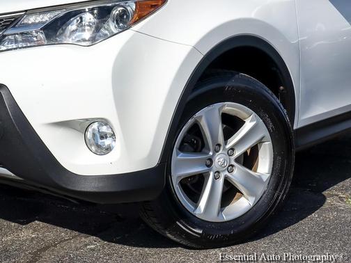 Super White 2014 Toyota RAV4 XLE