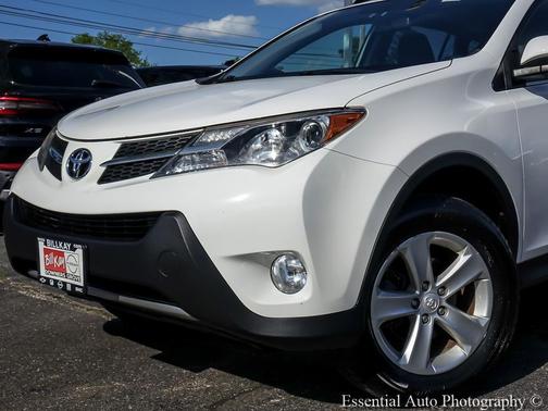 Super White 2014 Toyota RAV4 XLE