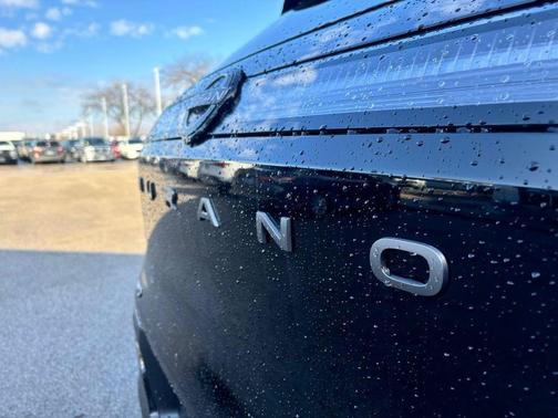 Super Black 2025 Nissan Murano SV