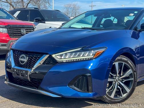 2023 Nissan Maxima SV Xtronic CVT