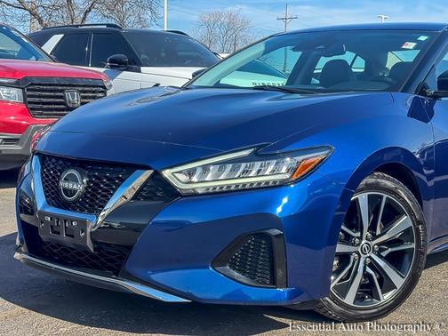 2023 Nissan Maxima SV Xtronic CVT
