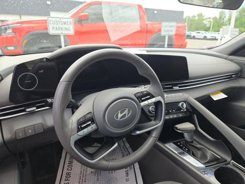 Ultimate Red 2025 Hyundai ELANTRA SEL
