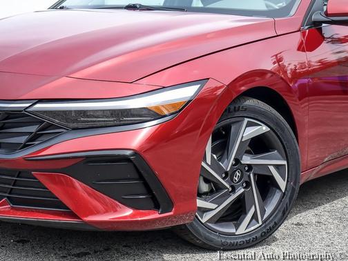 Ultimate Red 2025 Hyundai ELANTRA SEL