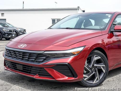 Ultimate Red 2025 Hyundai ELANTRA SEL
