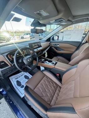 2025 Nissan Rogue Platinum